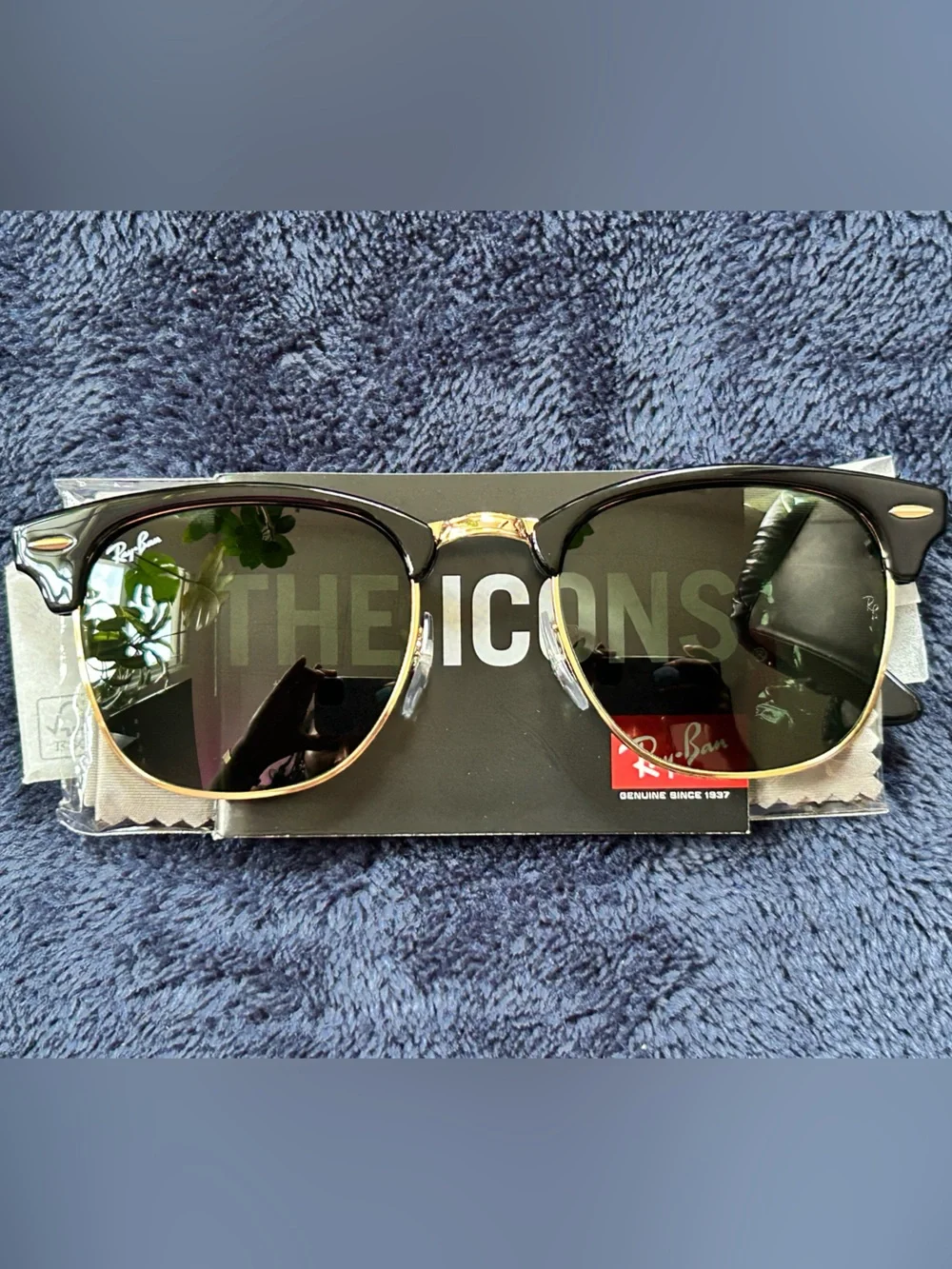 Ray-Ban Clubmaster Sunglasses Black Frames with Green Lenses